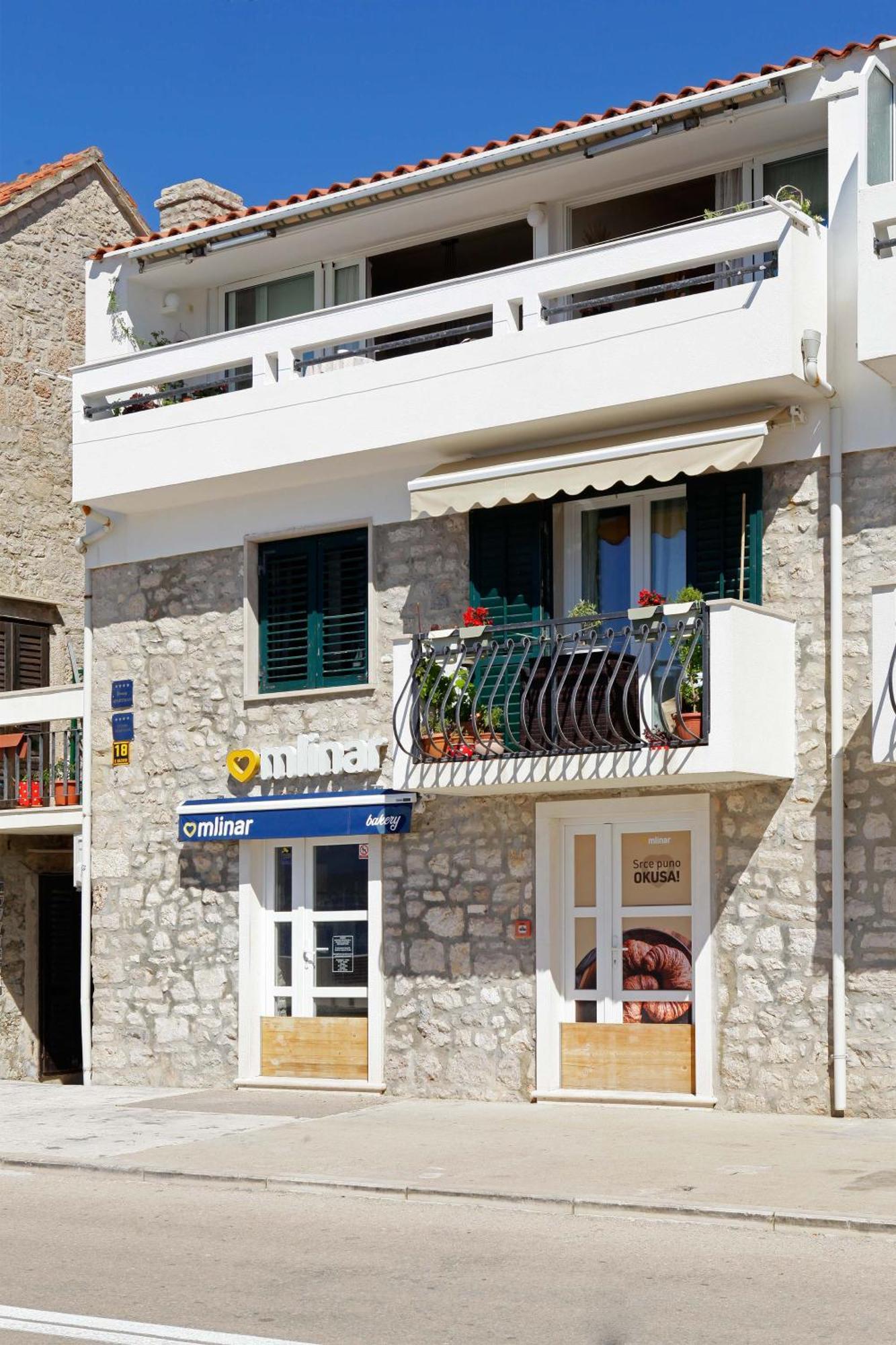 Amazing Waterfront Apartments Bol Dış mekan fotoğraf