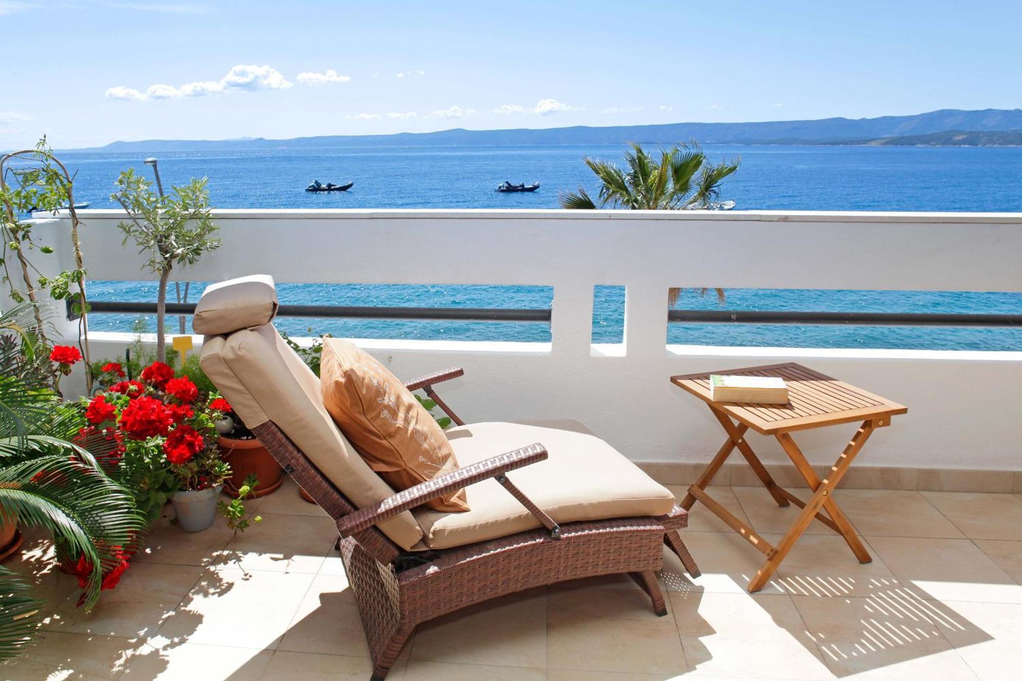 Amazing Waterfront Apartments Bol Dış mekan fotoğraf