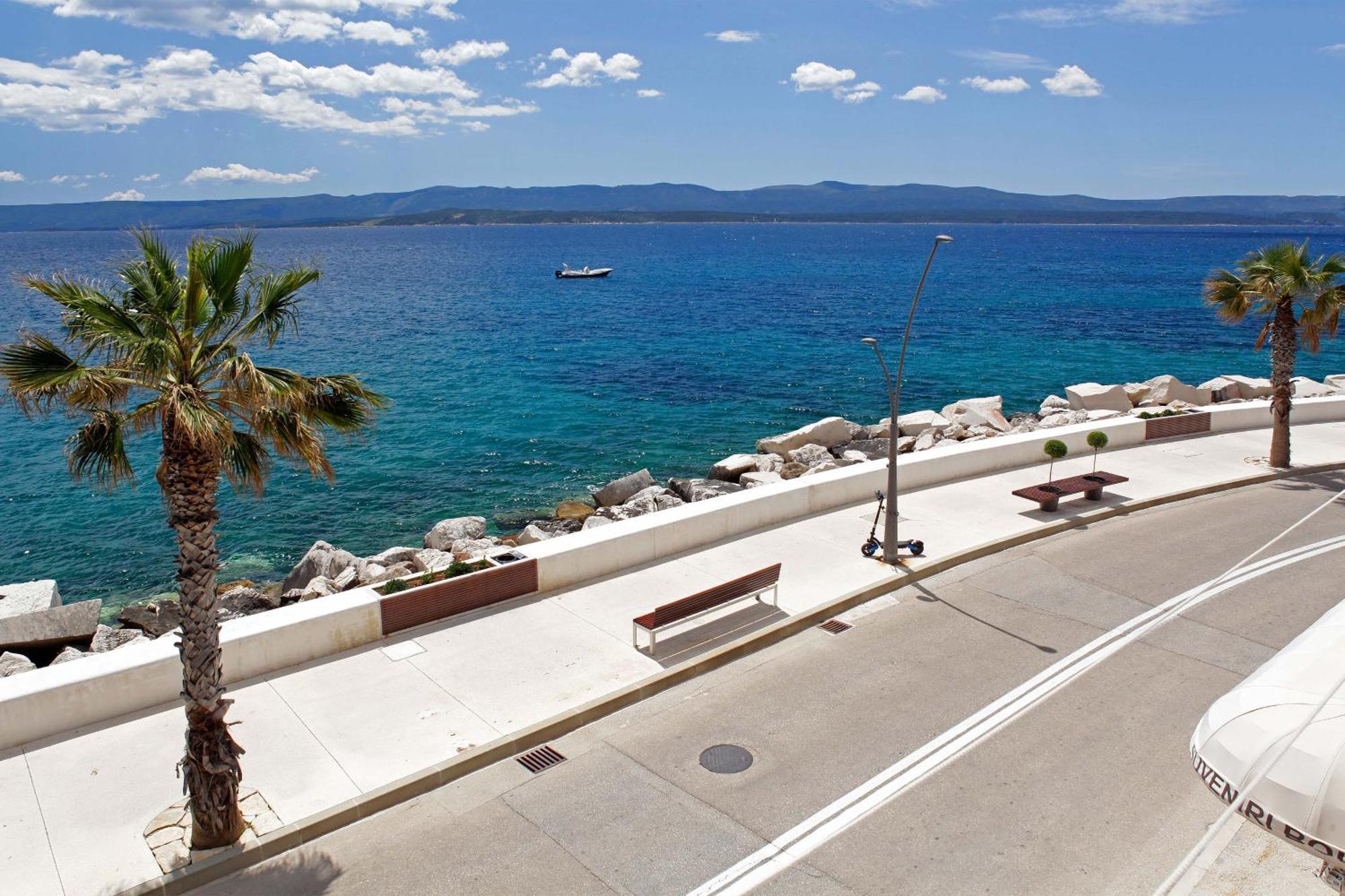 Amazing Waterfront Apartments Bol Dış mekan fotoğraf